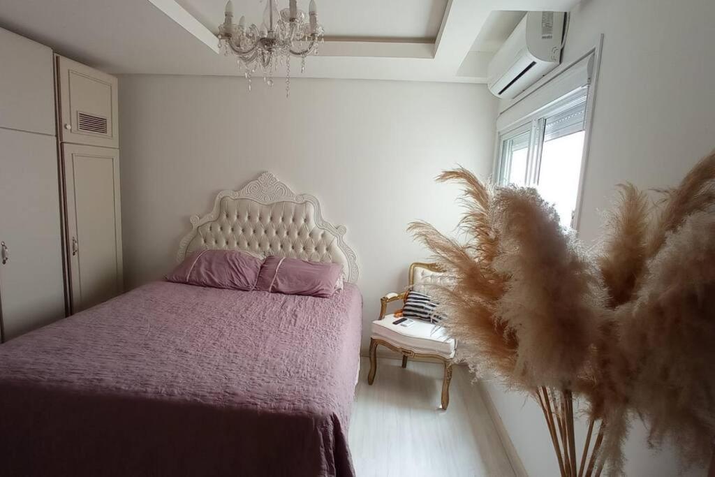 Apartment Em *