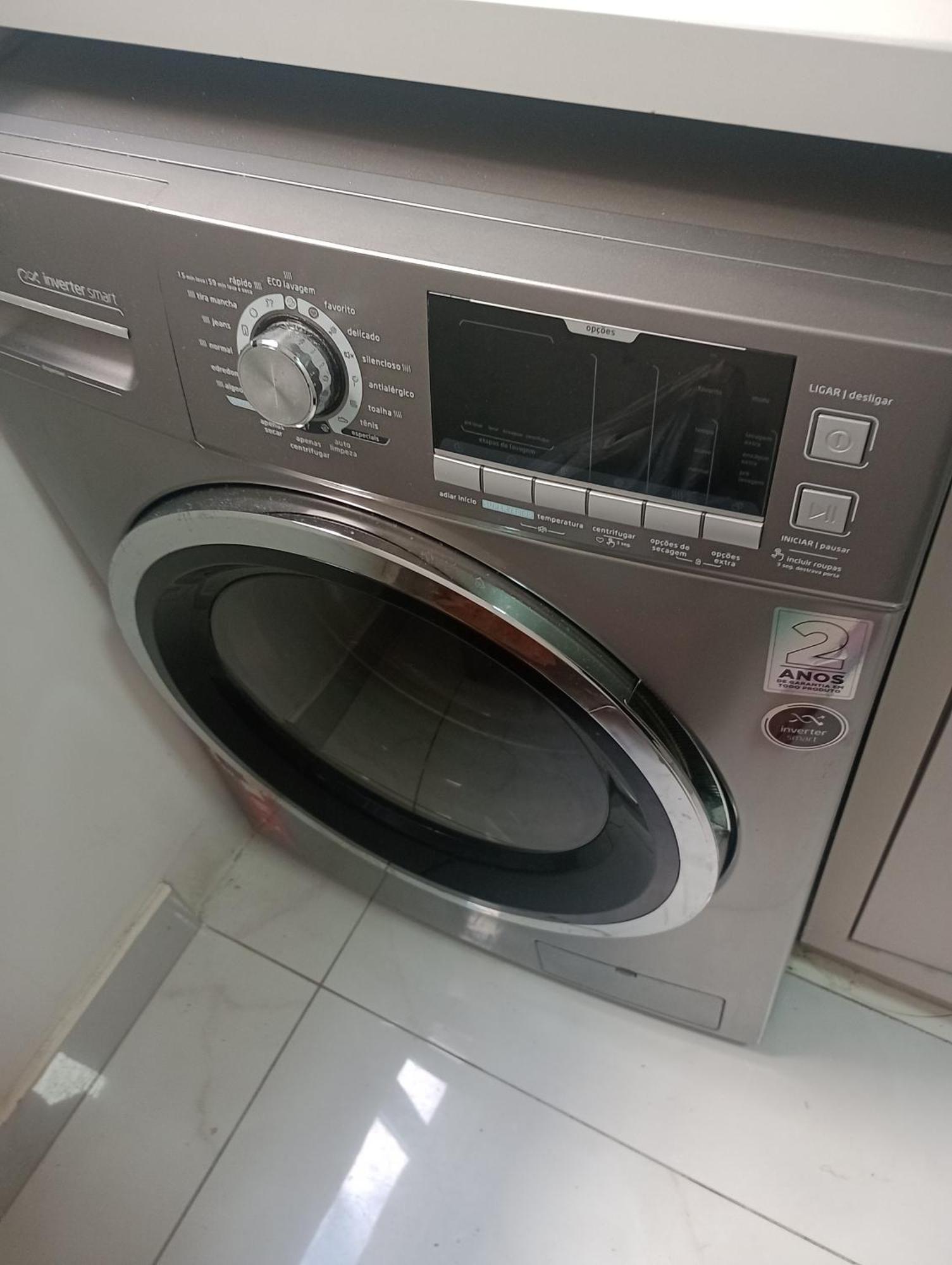 Apartment Em